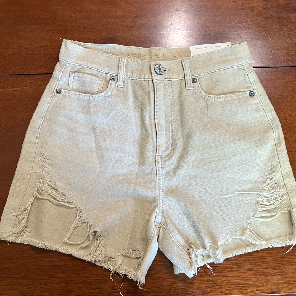 NWT American Eagle High Waisted Mom Shorts size 0 25W